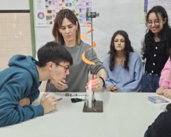 Jornada de puertas abiertas al alumnado de 4º de ESO del IES Luz del Mar